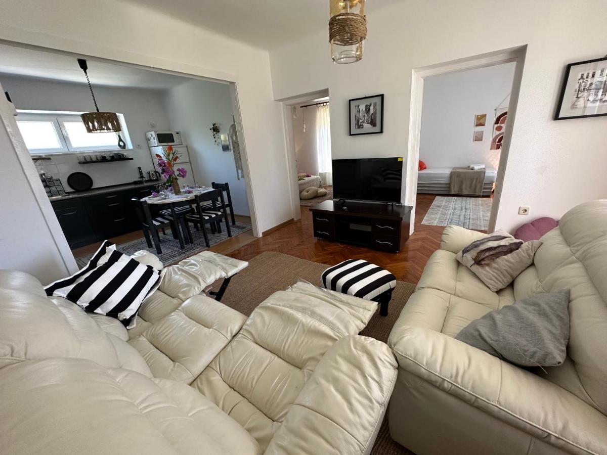 Cosy Family Apartment Marina Kastela Near Airport Exterior foto