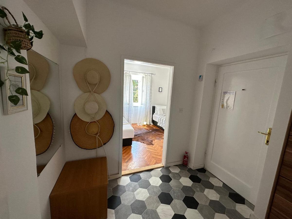 Cosy Family Apartment Marina Kastela Near Airport Exterior foto