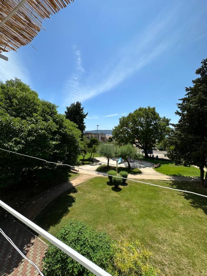Cosy Family Apartment Marina Kastela Near Airport Exterior foto